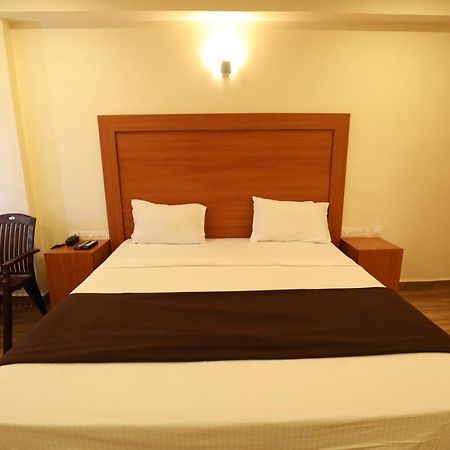 Hotel Rydham Мадурай Екстериор снимка