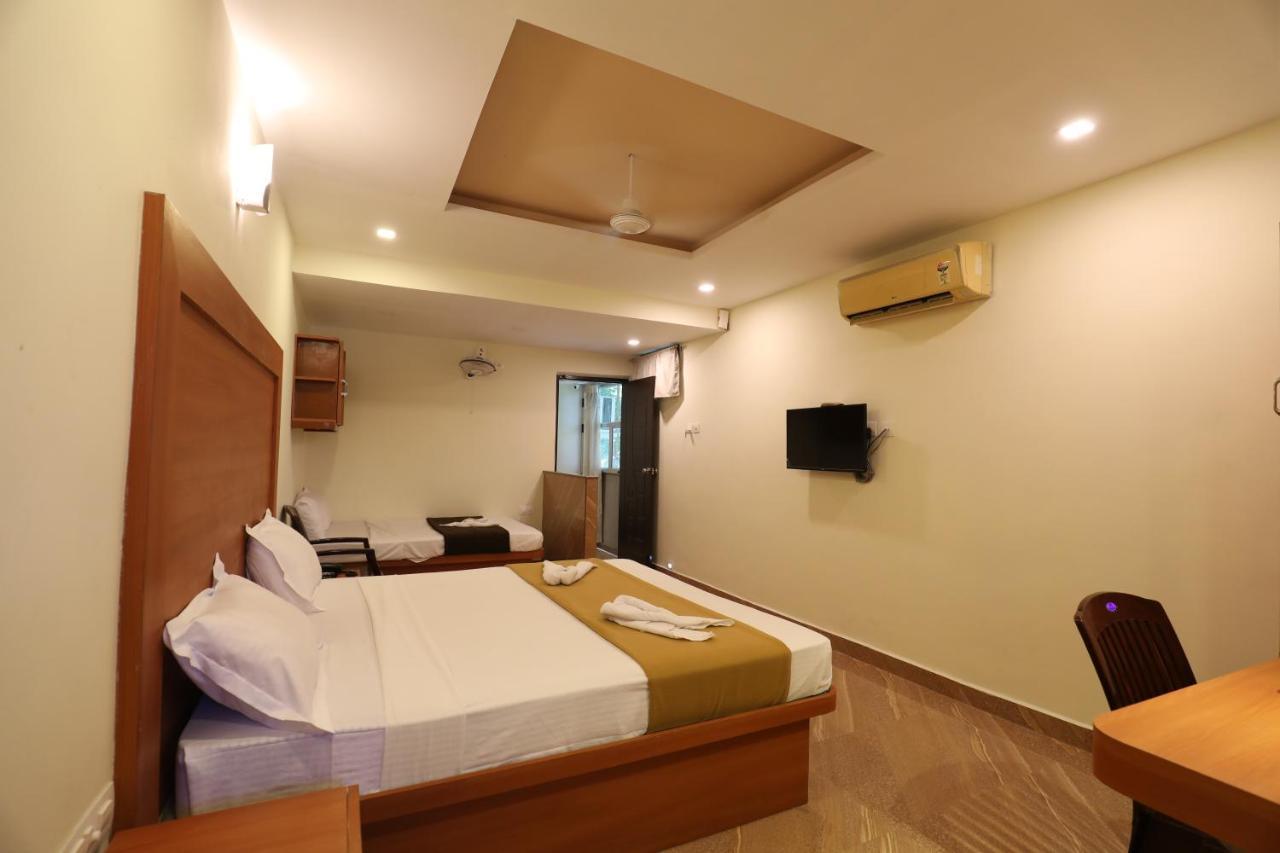 Hotel Rydham Мадурай Екстериор снимка